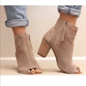 Toms Majorca Peep Toe Bootie